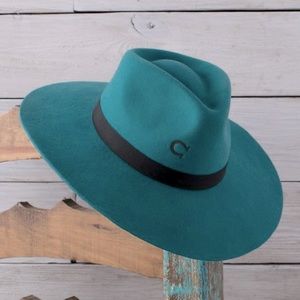 Fall Country Vibes! Charlie 1 Horse teal felt hat in excellent shape!!